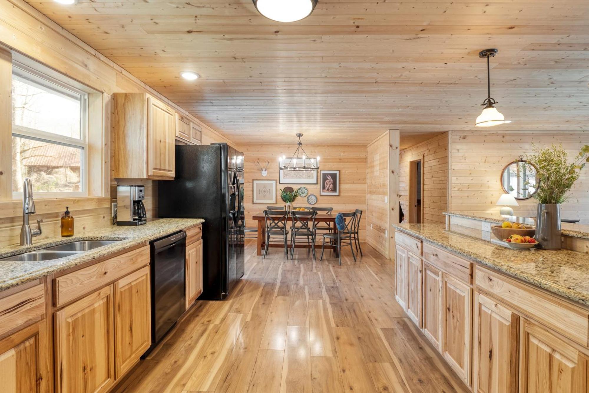 Sugar Cove By Avantstay Cabin By The River W Hot Tub Pool Table Guest House Gatlinburg Exterior photo